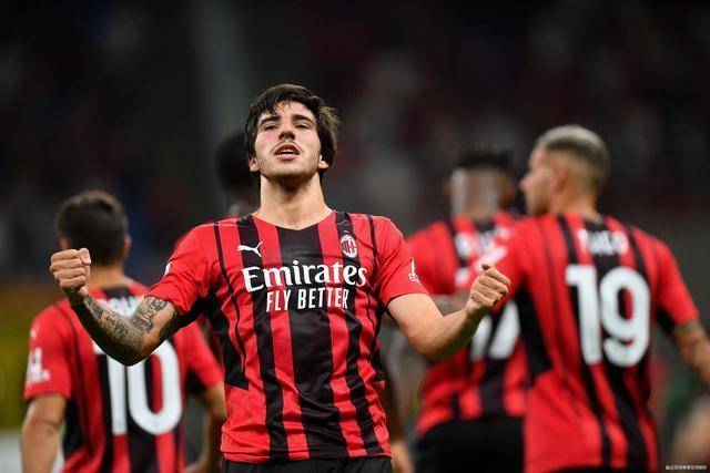 曼联亏麻了！安东尼将租借离队 当初转会费9500万